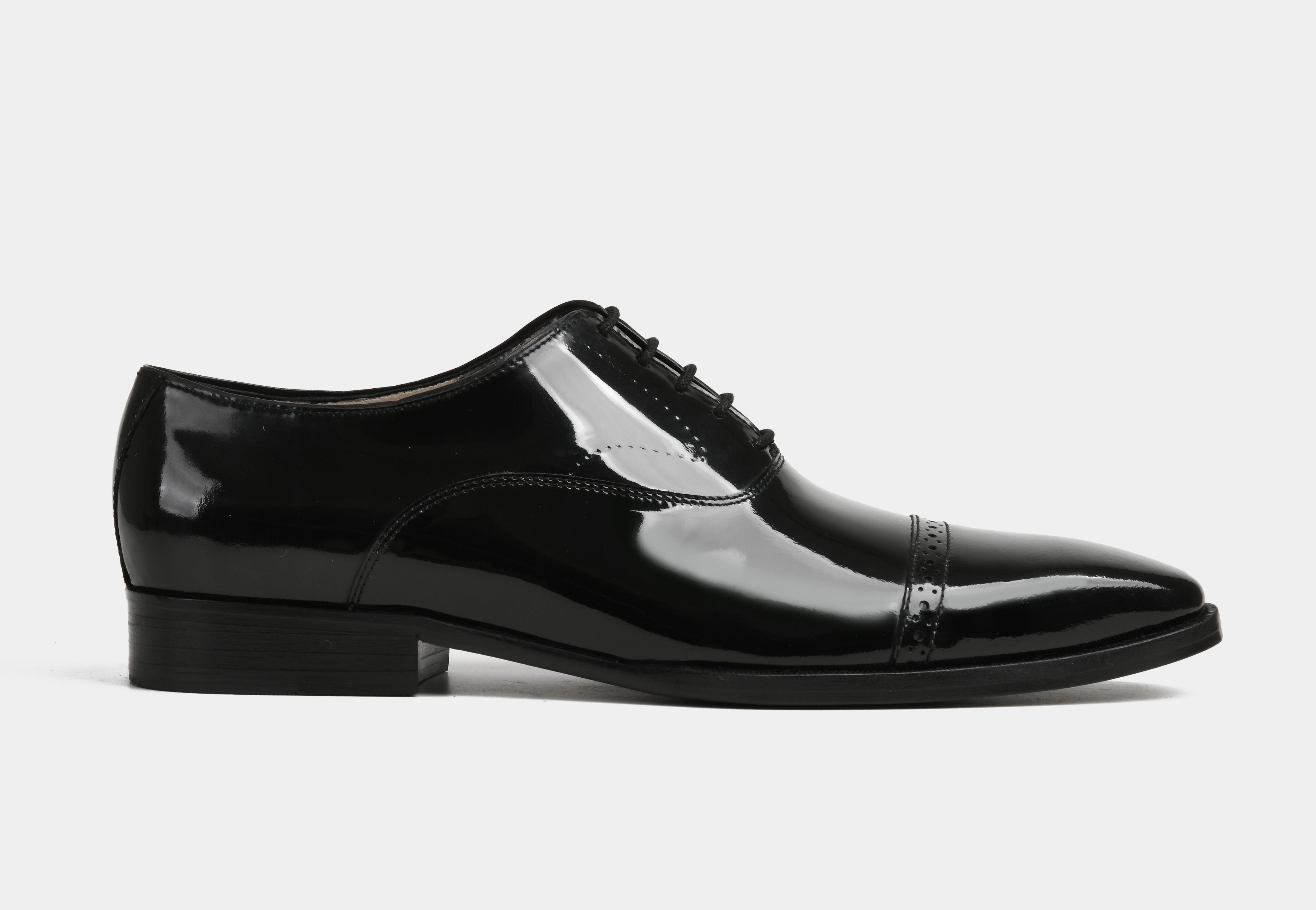 LORENZO | MEN BLACK PATENT CAP-TOE OXFORDS