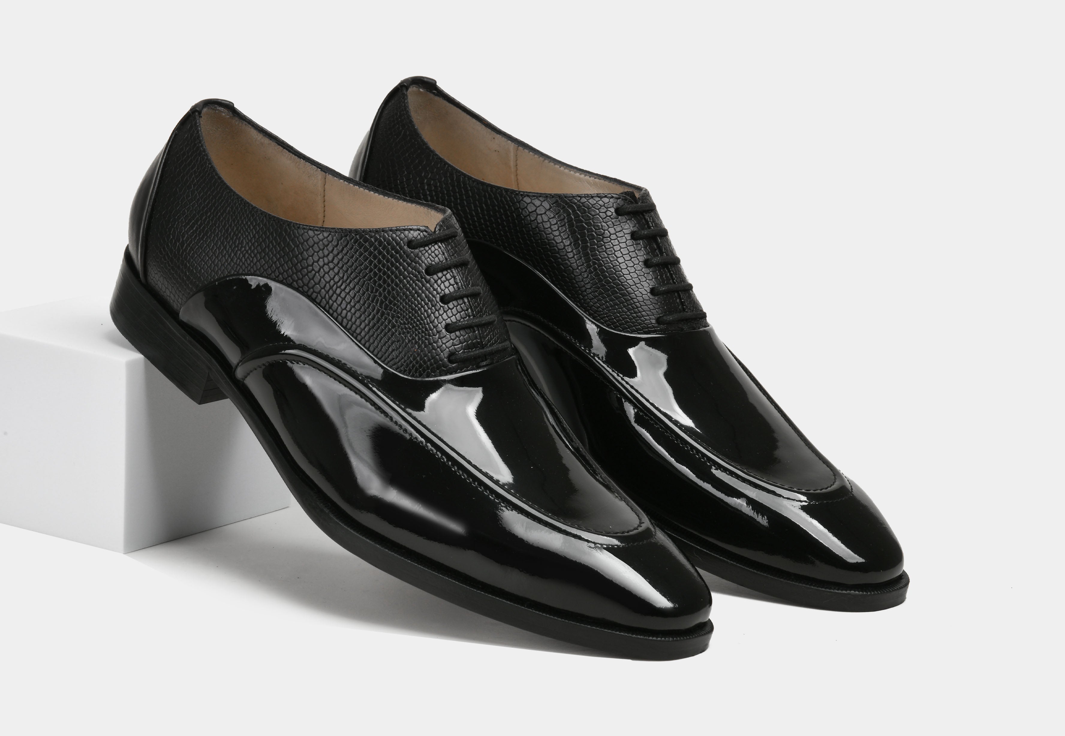 MARCELIN | MEN BLACK PATENT & PEBBLE OXFORDS