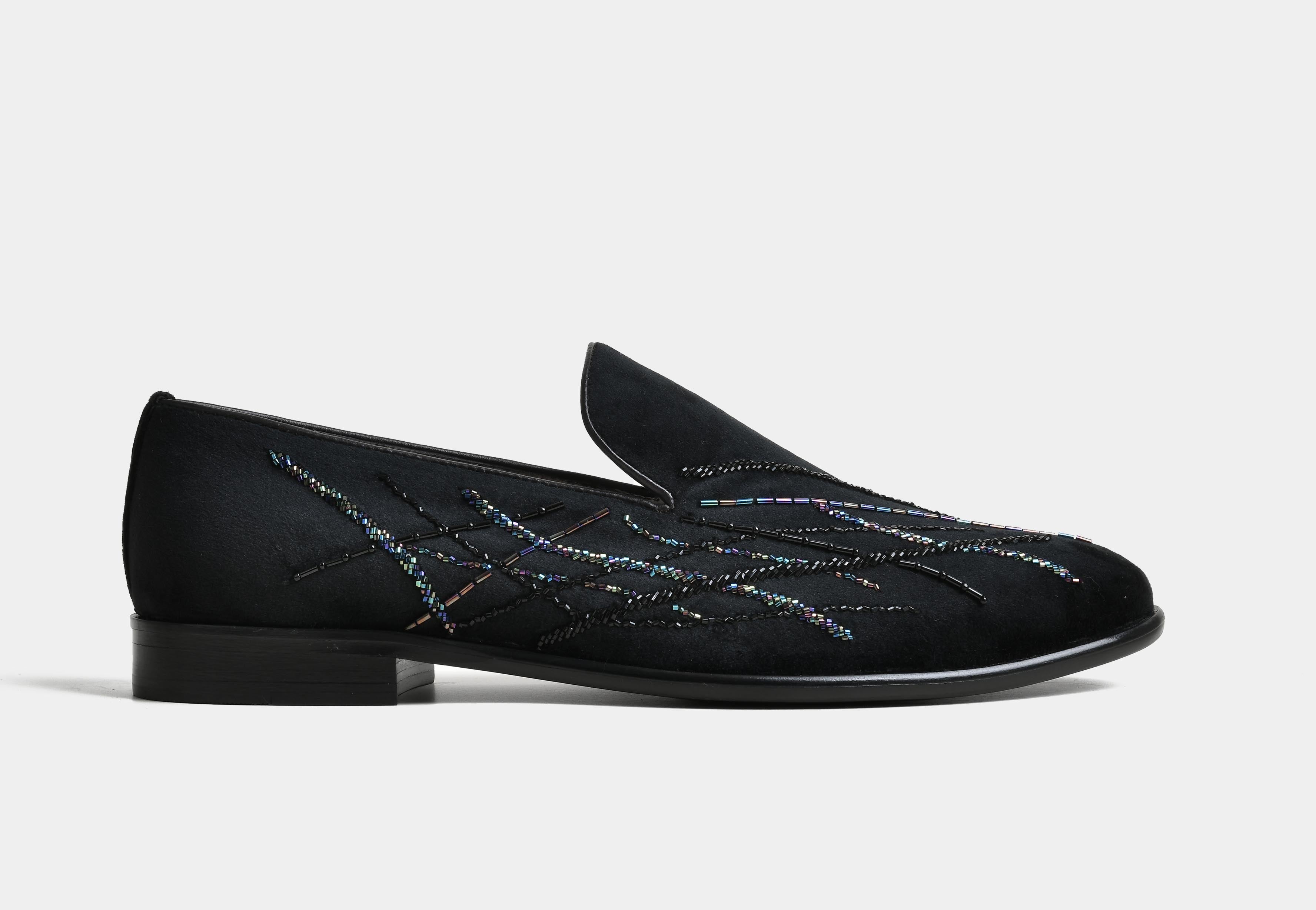 LUMERO | MEN BLACK EMBROIDERED VELVET SLIP-ONS