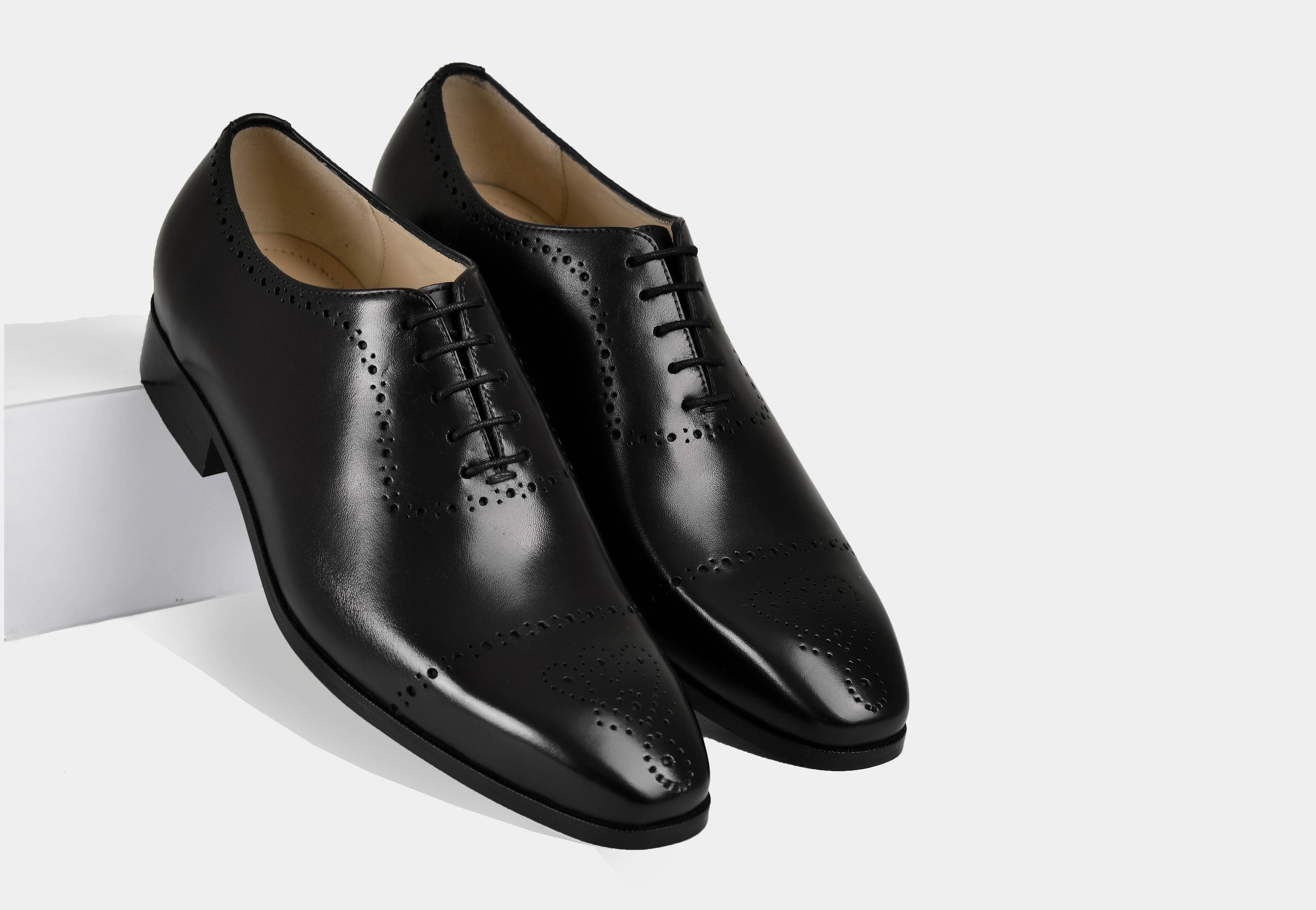 LONZO | BLACK (Reserved-Release)