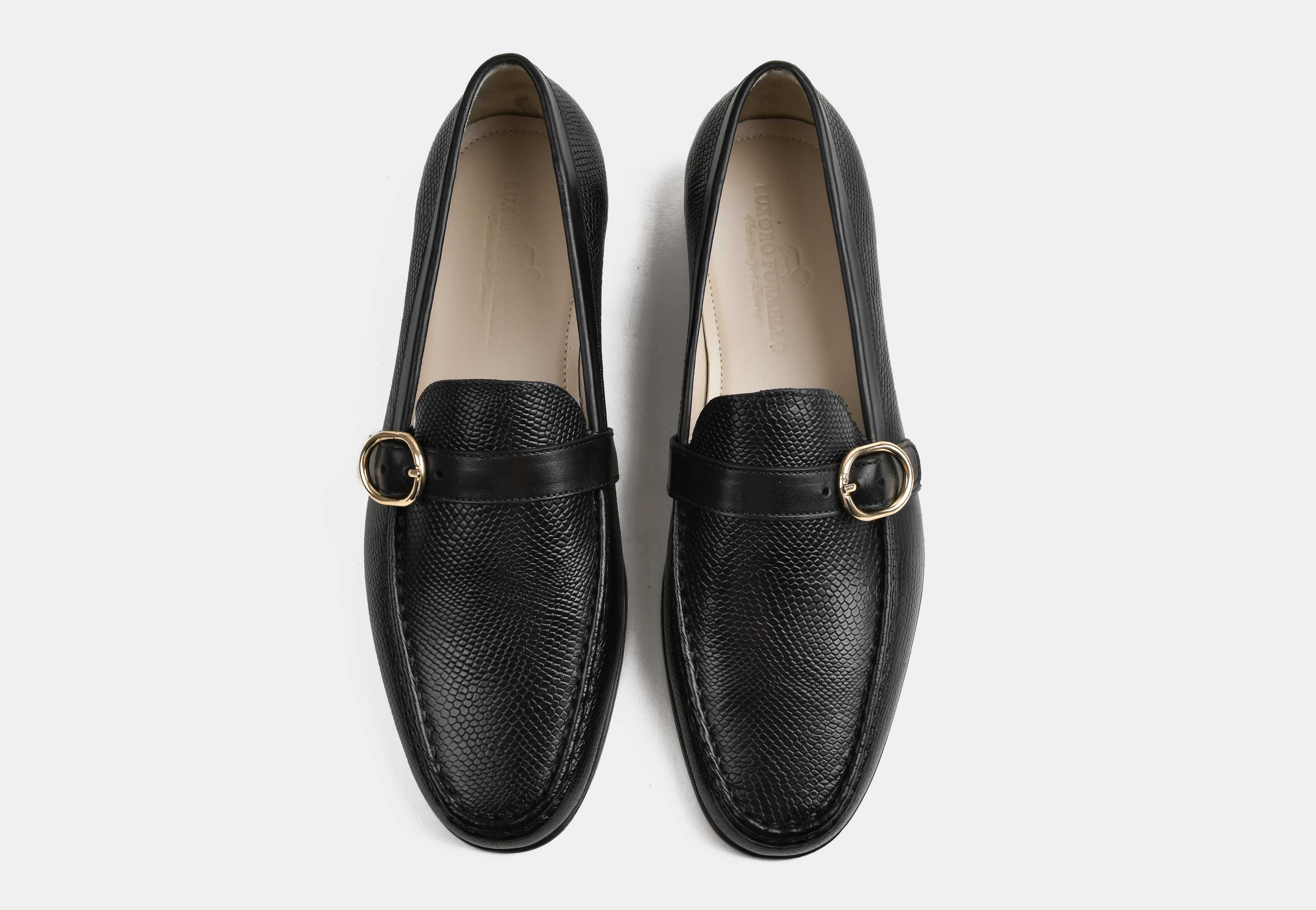 SORRENTO | MEN BLACK TEXTURED LEATHER SIDE-BUCKLE LOAFERS