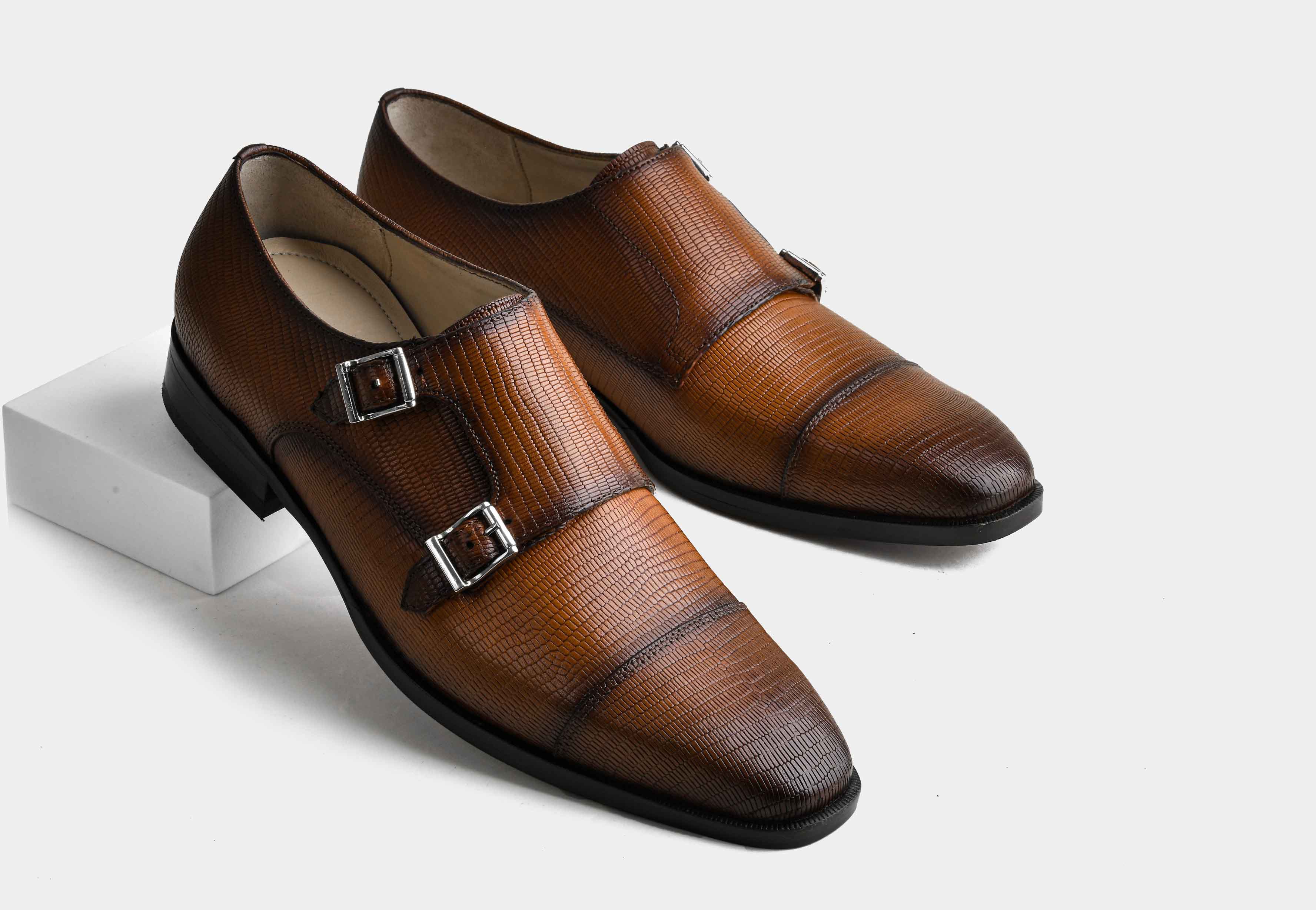 OLIVE | MEN TAN TEXTURED DOUBLE MONK STRAP SHOES