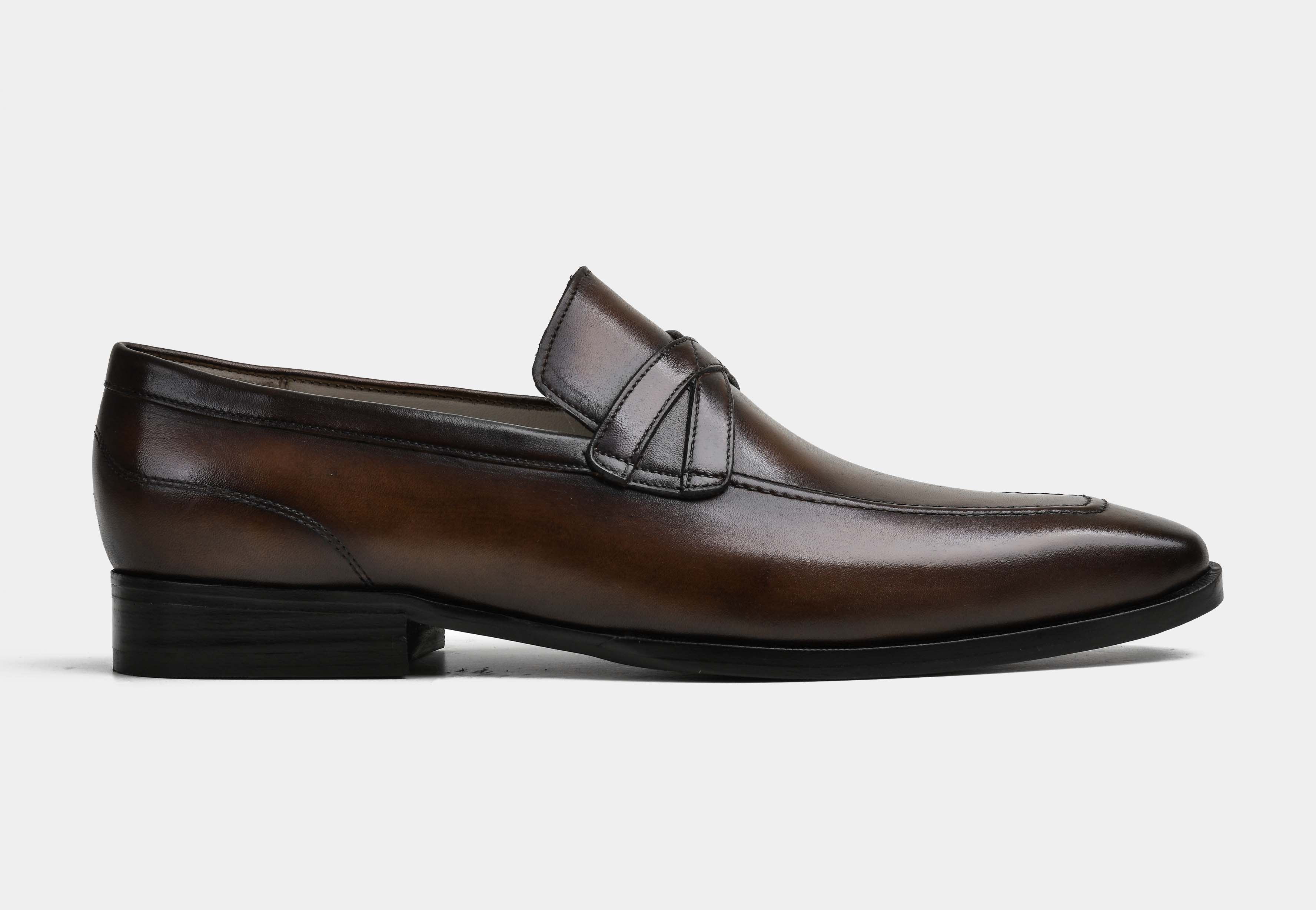 ADRINO | MEN BROWN HAND-BURNISHED CROSS-STRAP LOAFERS