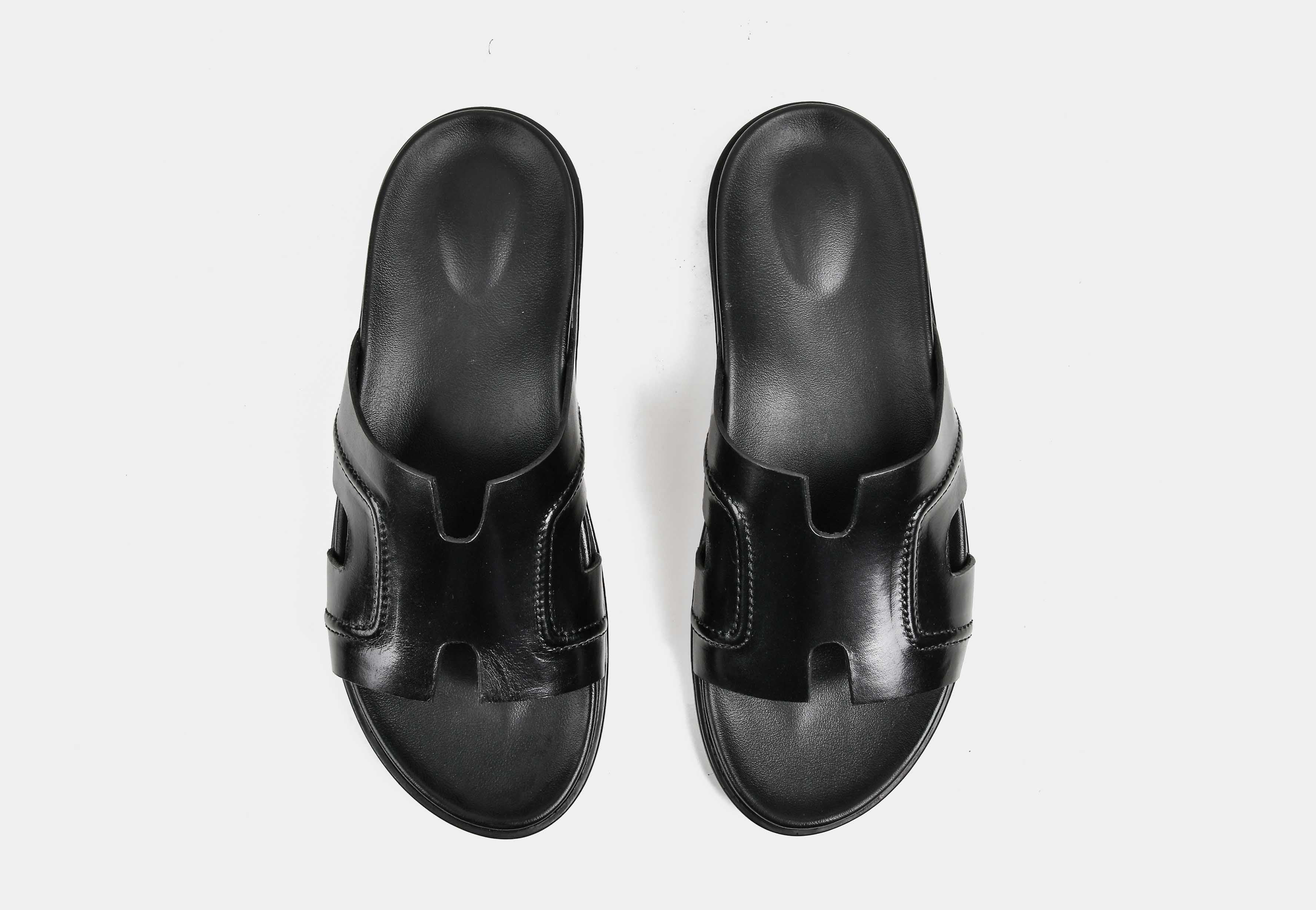 HERMANO | MEN BLACK CUT-OUT SLIDERS