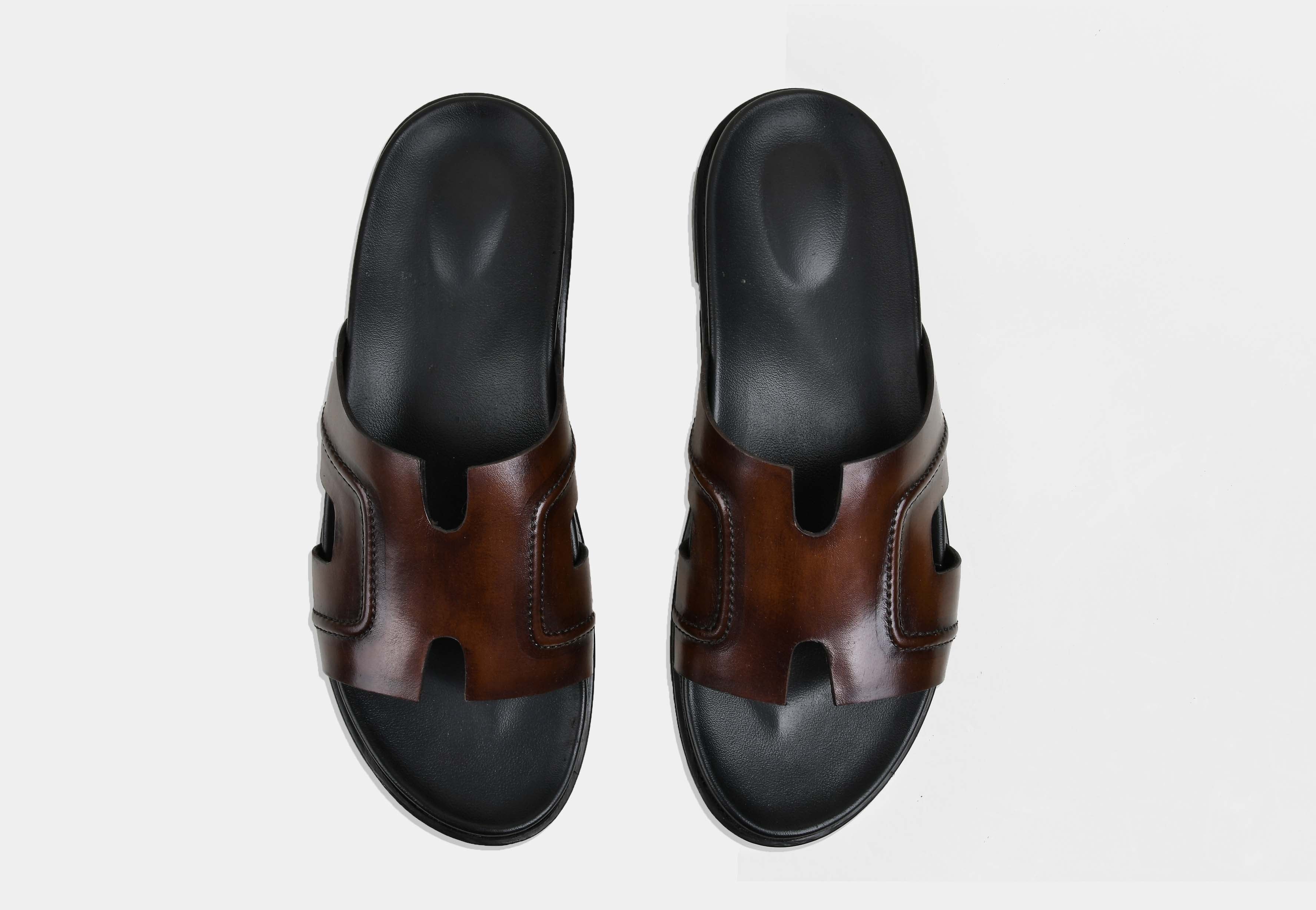 HERMANO | MEN BROWN CUT-OUT SLIDERS