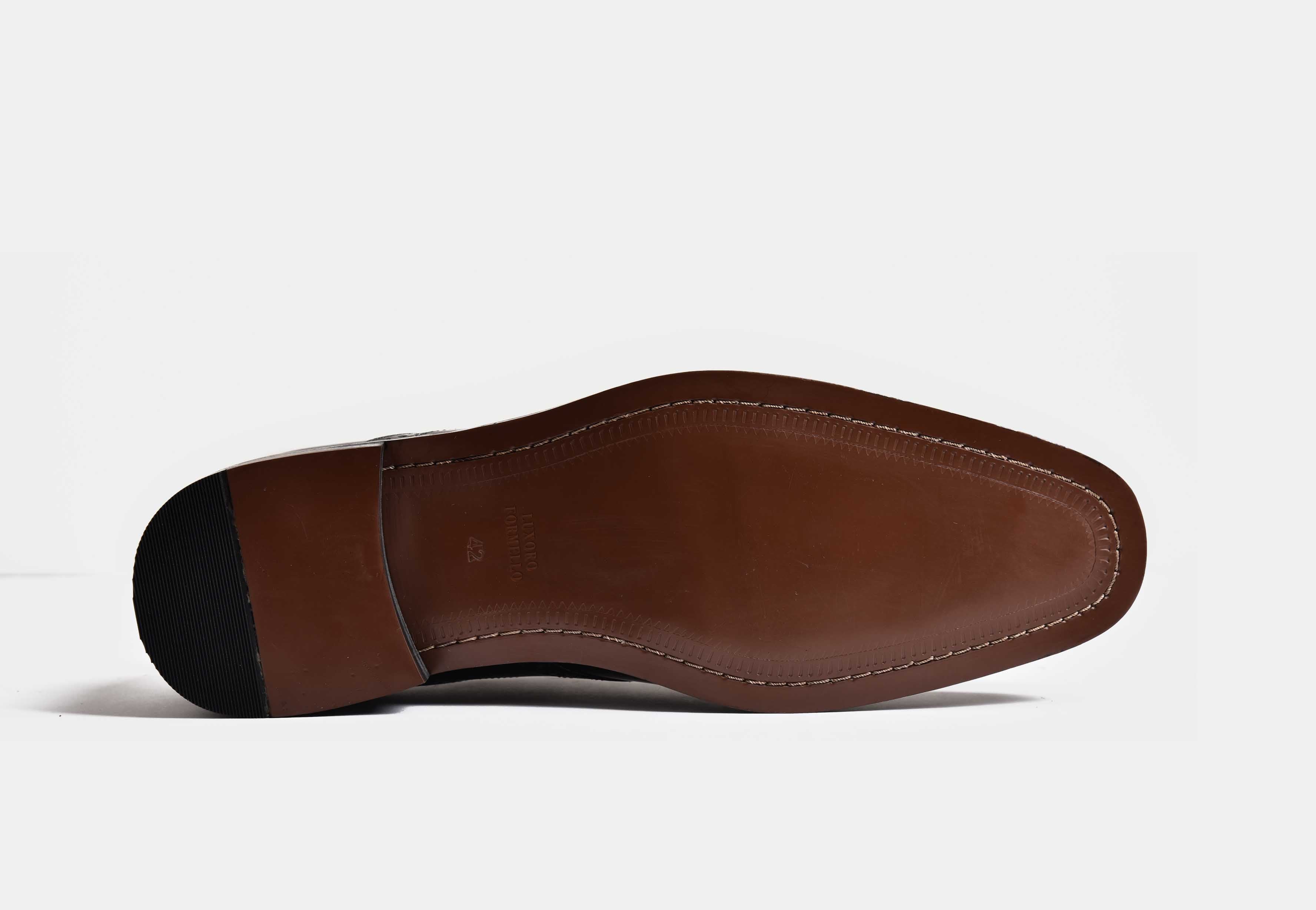 Efron Black