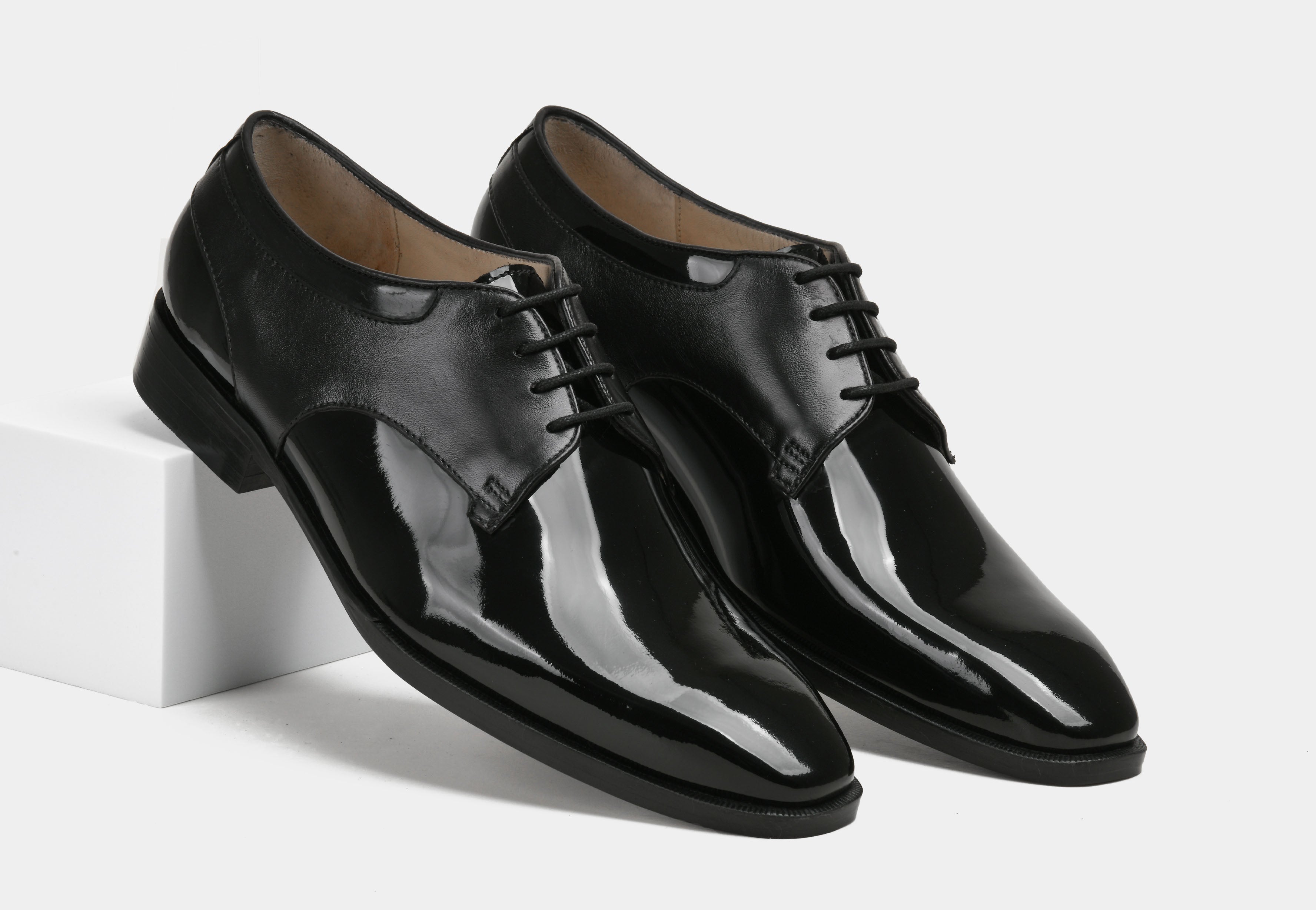 ENZO | MEN BLACK PATENT DERBY SHOES