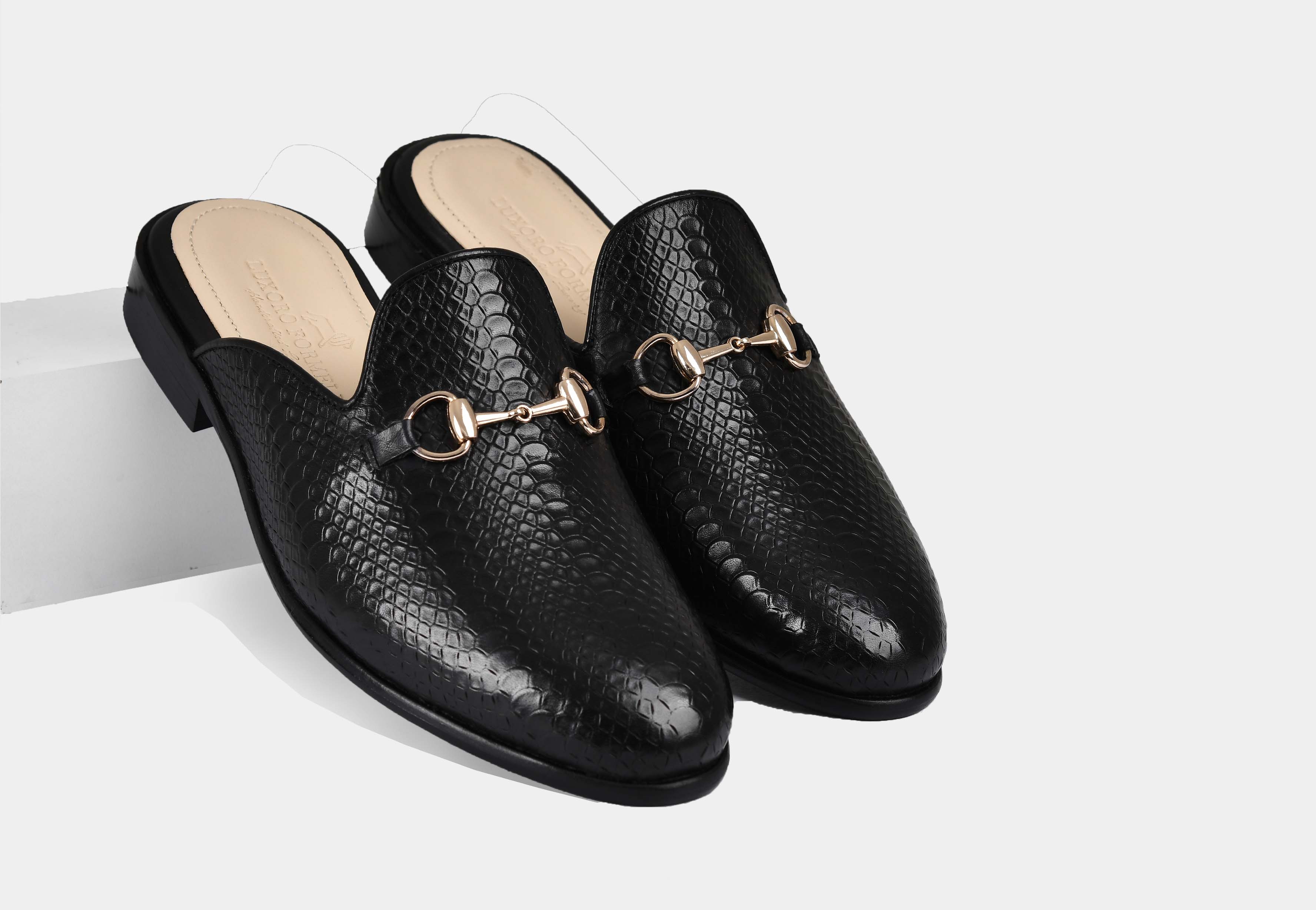 MULE | BLACK TEXTURED TRIM (Reserved-Release)