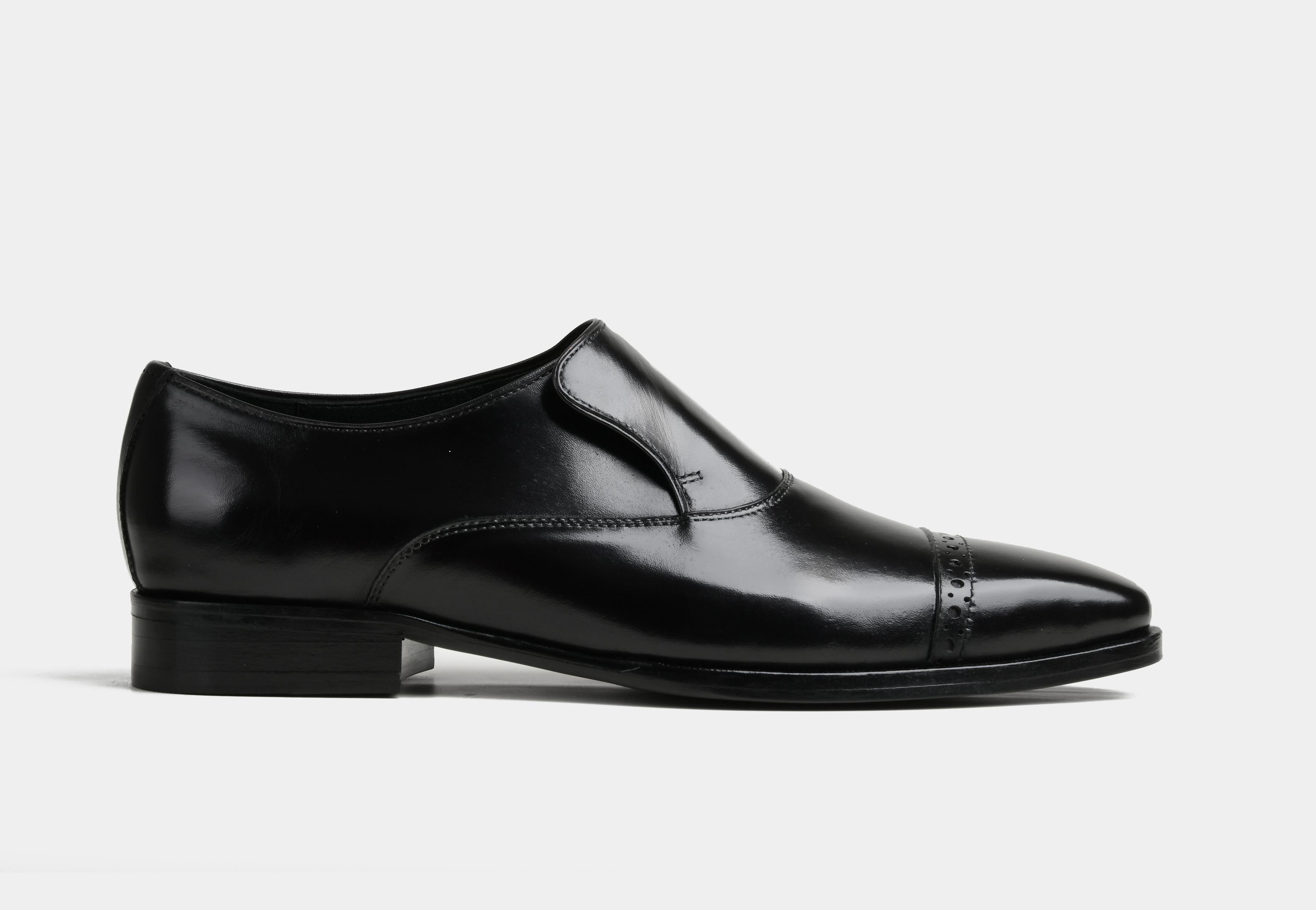 COSMIN | MEN LEATHER SLIPON IN BLACK (Reserved-Release)