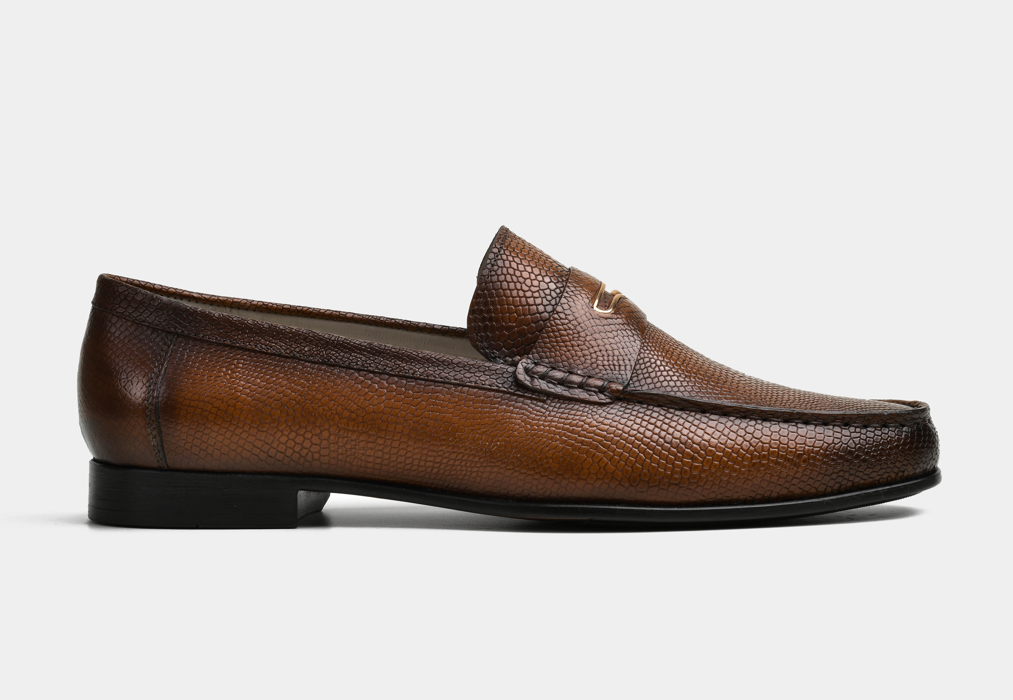 ANTINO | MEN COGNAC PEBBLE-CROC HAND-BURNISHED LOAFERS