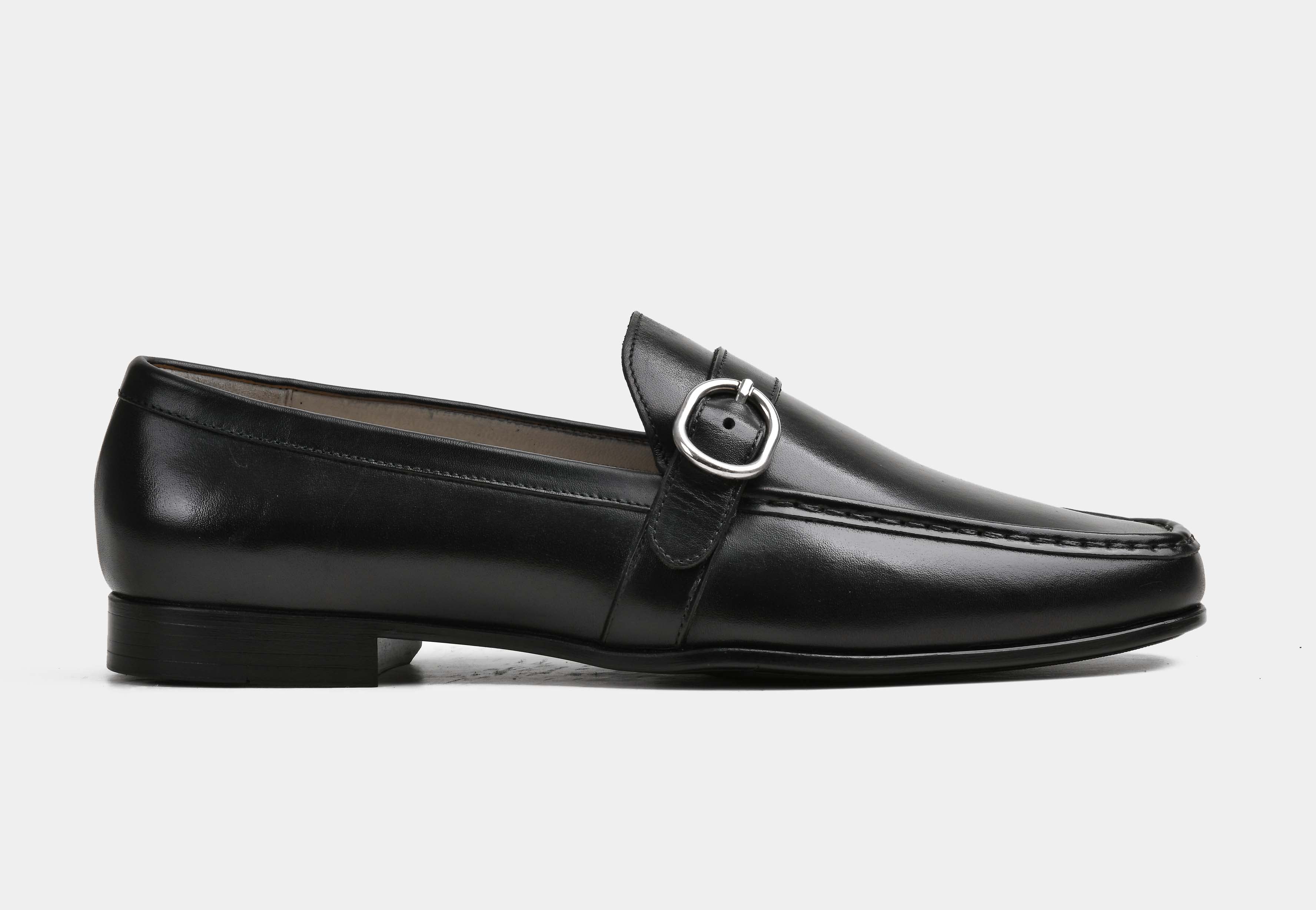 SORRENTO | MEN BLACK CALF LEATHER SIDE-BUCKLE LOAFERS