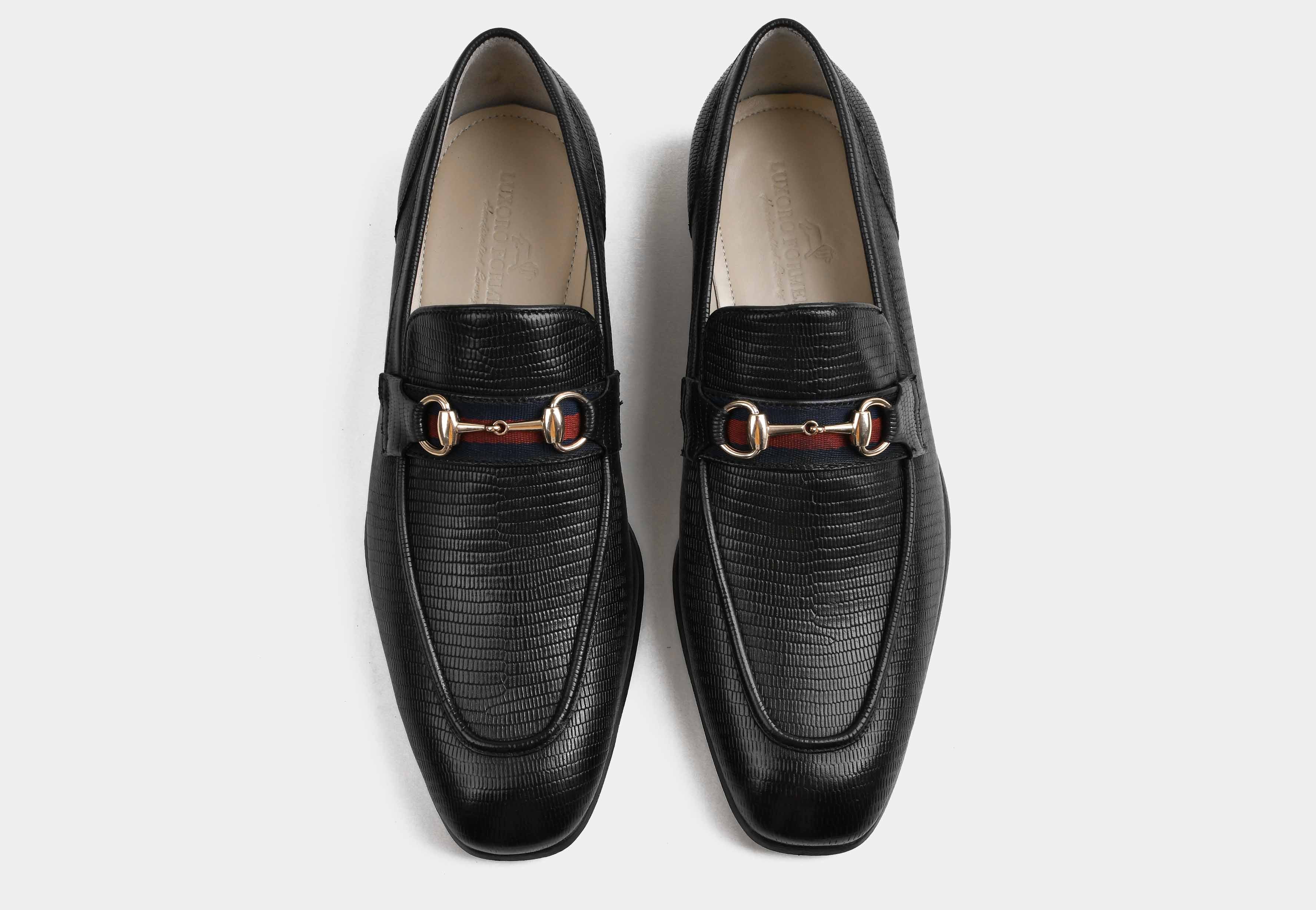 VARENO | MEN BLACK TEXTURED HORSEBIT LOAFERS