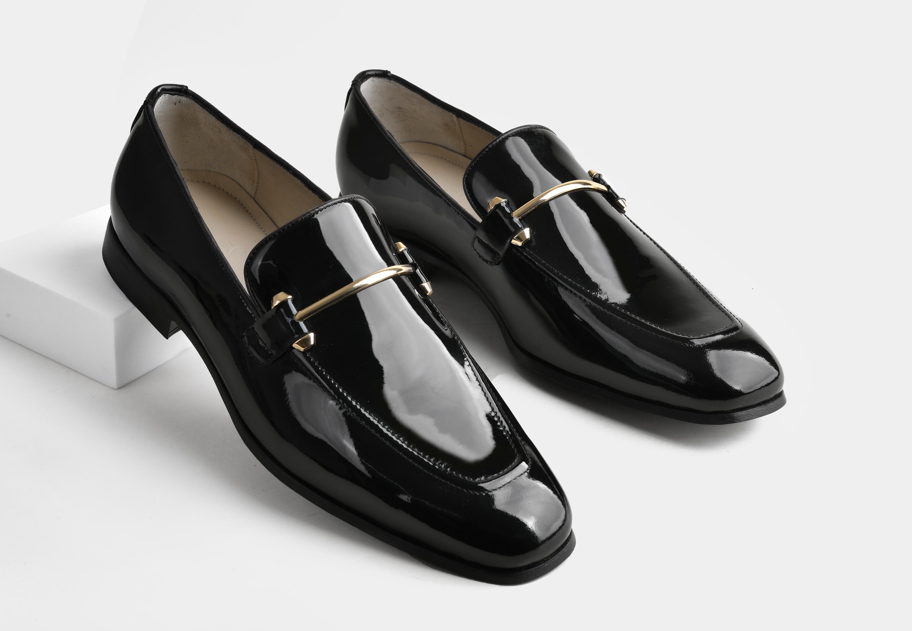 SERANO | MEN BLACK PATENT LEATHER HORSEBIT LOAFERS