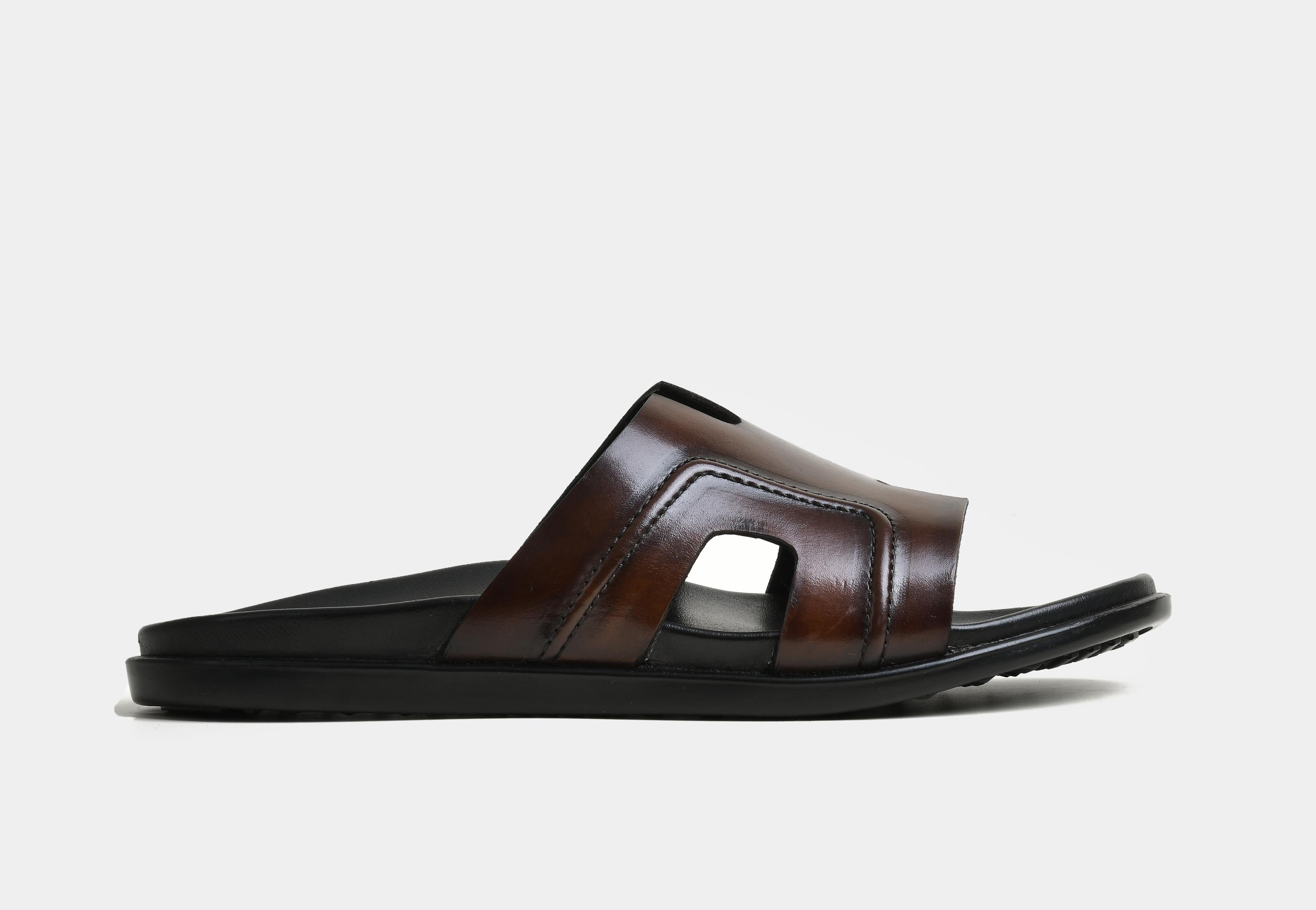 HERMANO | MEN BROWN CUT-OUT SLIDERS