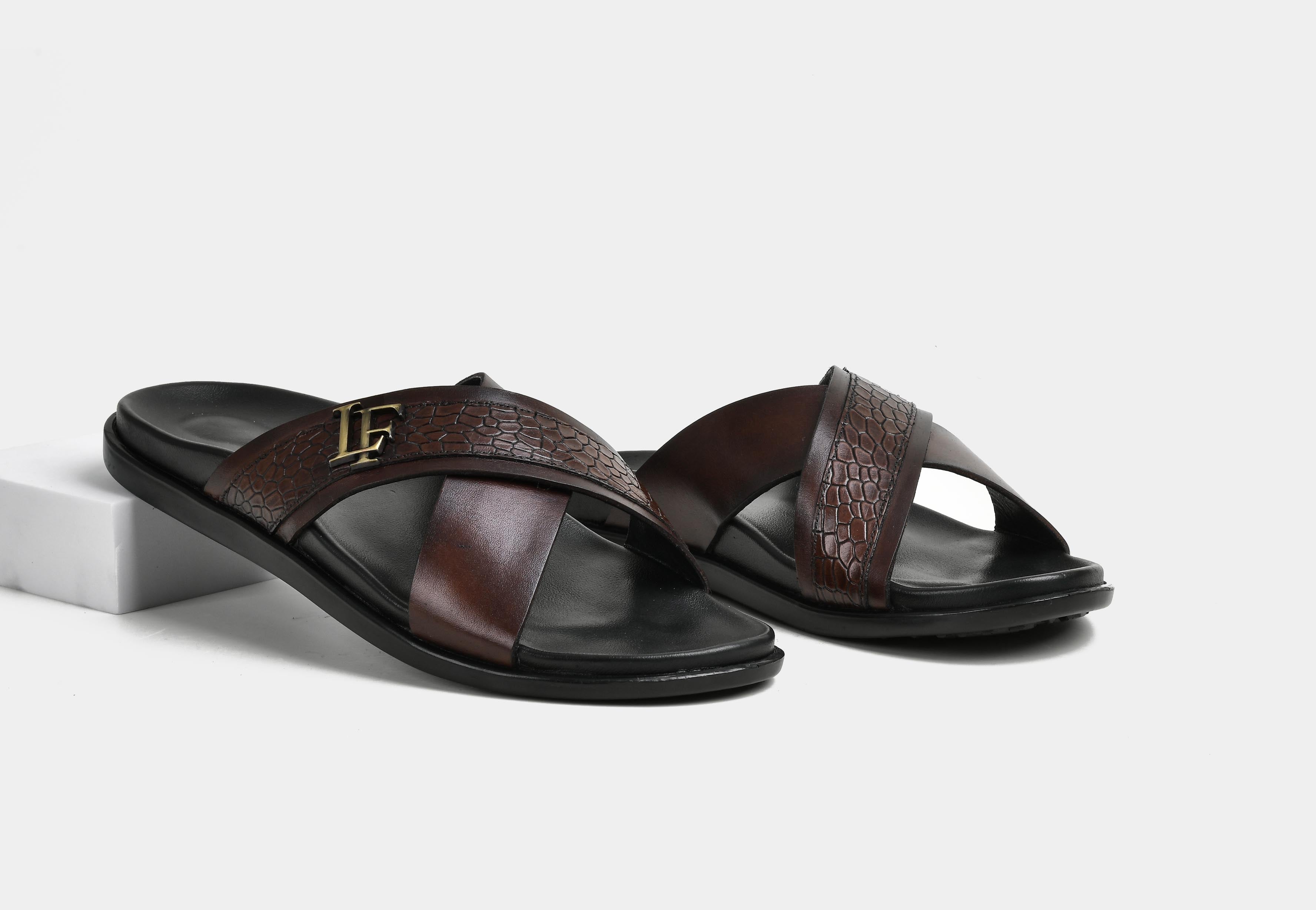 DELMODO | MEN BROWN CROSS-STRAP SLIDERS